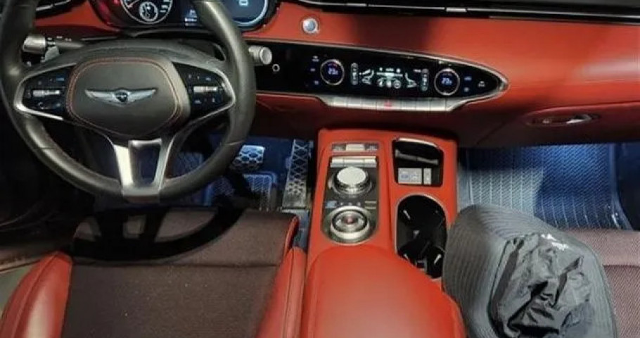 Genesis Gv70 