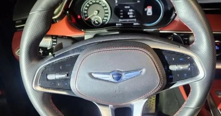 Genesis Gv70 