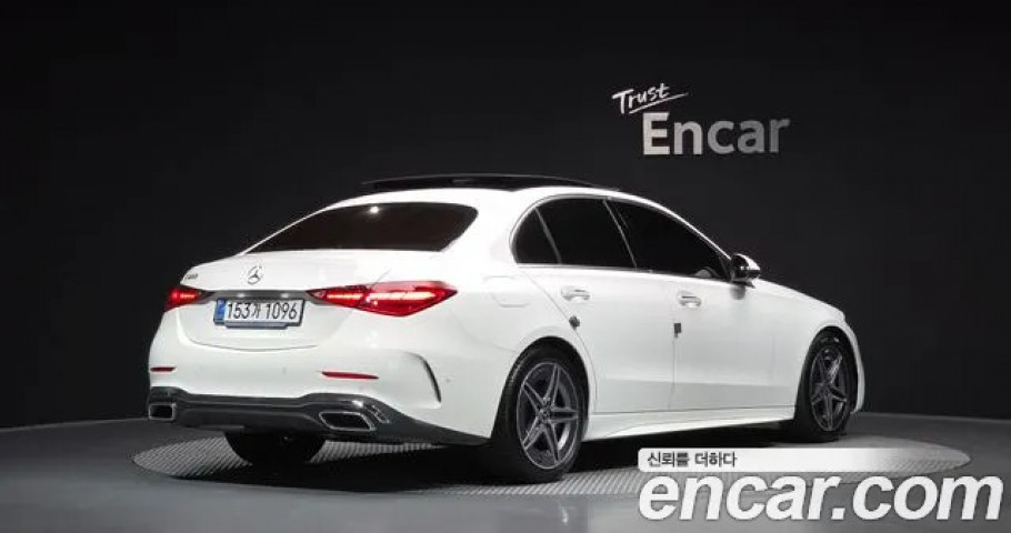 Mercedes-Benz C-Class 