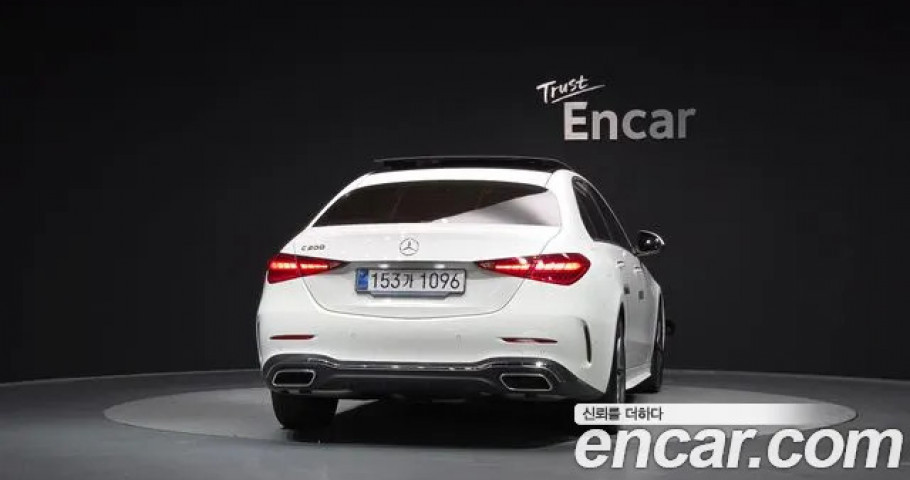 Mercedes-Benz C-Class 