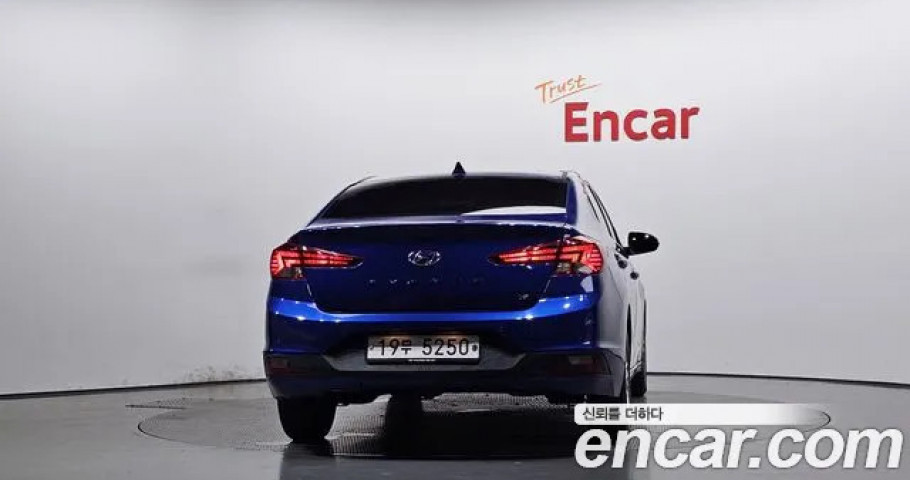 Hyundai Avante (Elantra) 