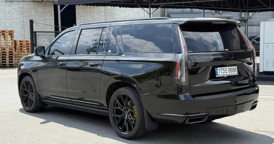 Cadillac Escalade 