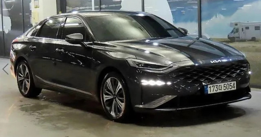 Kia K8 