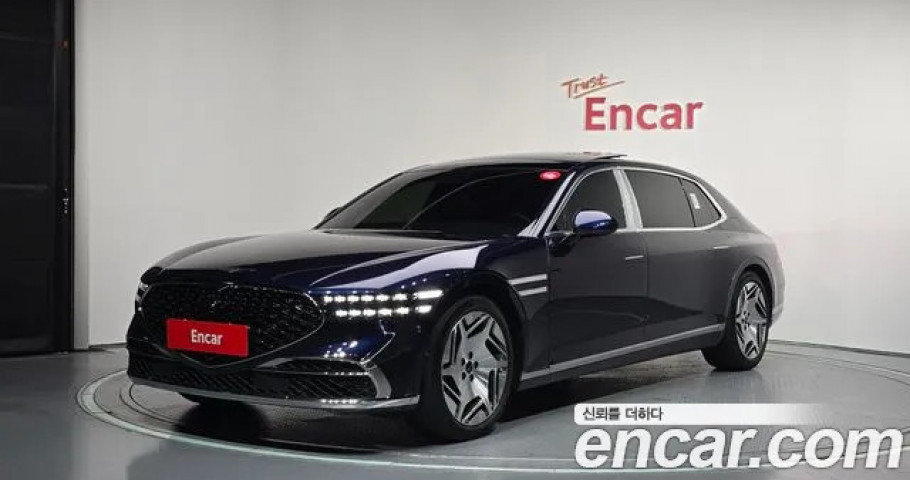 Genesis G90 