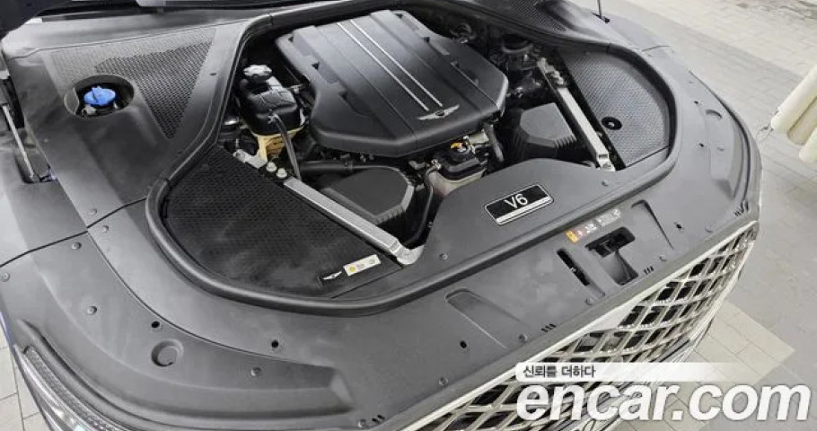 Genesis G90 