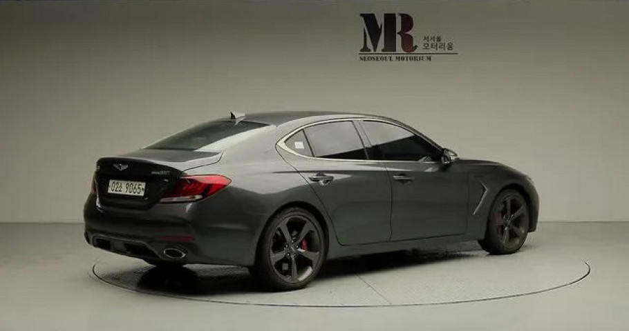 Genesis G70 