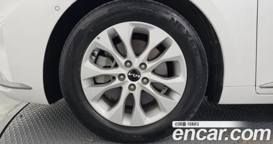 Kia K8 