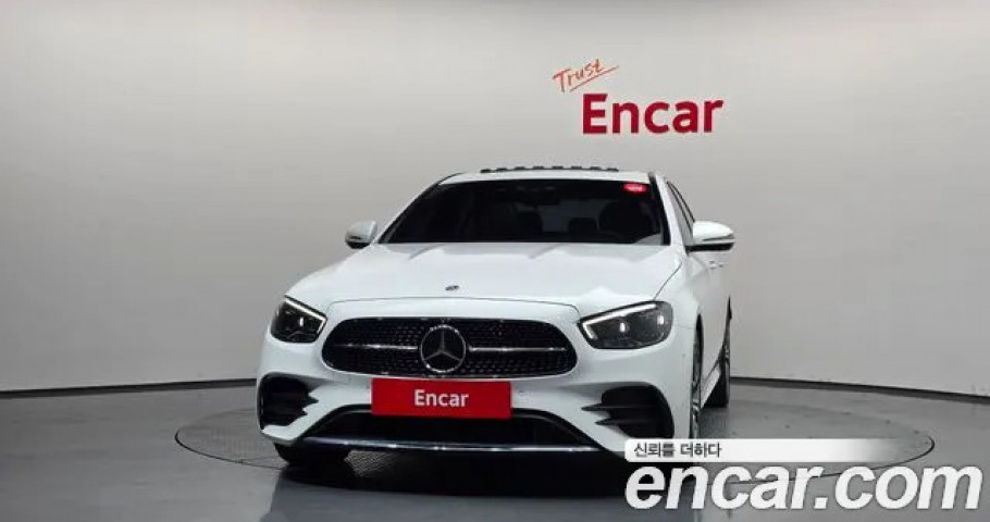 Mercedes-Benz E-Class 