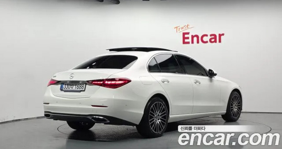 Mercedes-Benz C-Class 