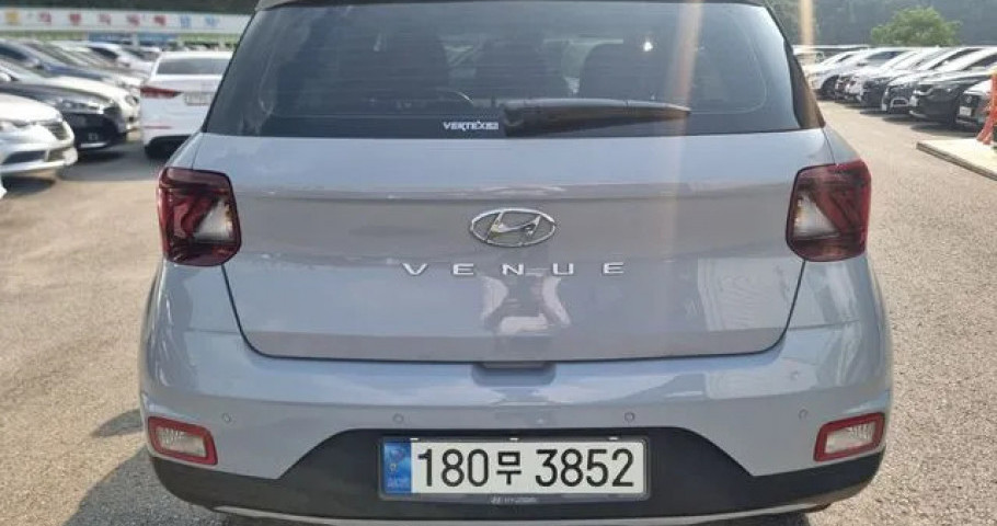 Hyundai Venue 