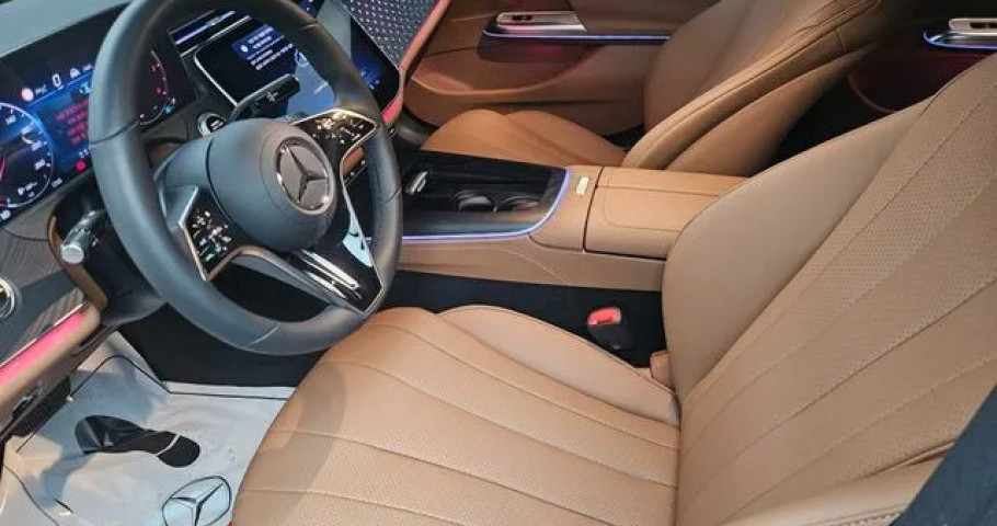 Mercedes-Benz E-Class 