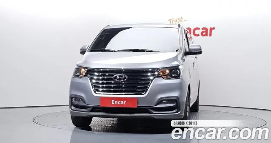 Hyundai Starex 