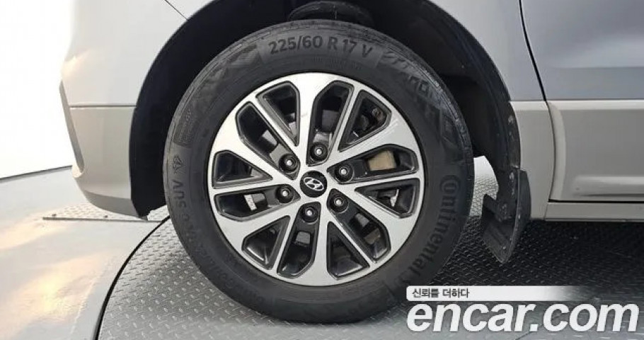Hyundai Starex 