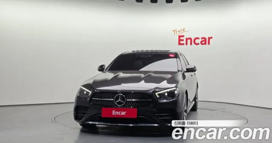 Mercedes-Benz E-Class 