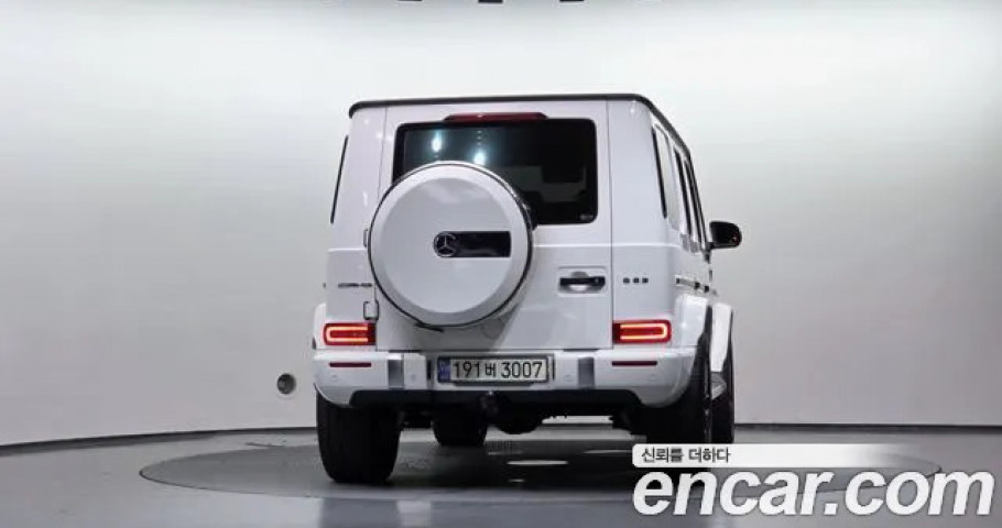 Mercedes-Benz G-Class 