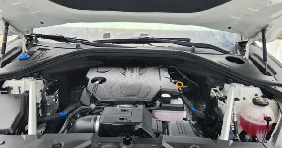 Genesis Gv70 