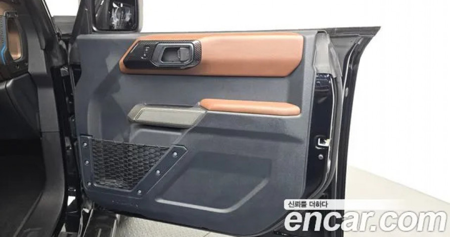 Ford Bronco 