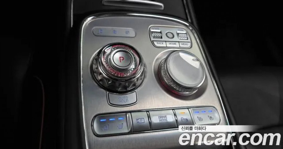 Genesis G90 