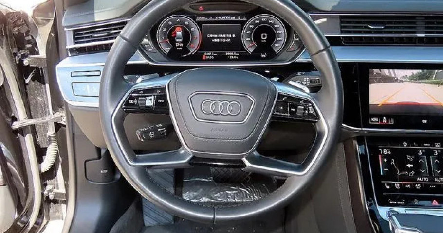 Audi A8 