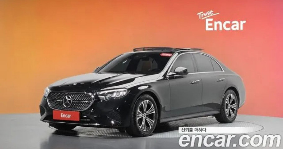 Mercedes-Benz E-Class 