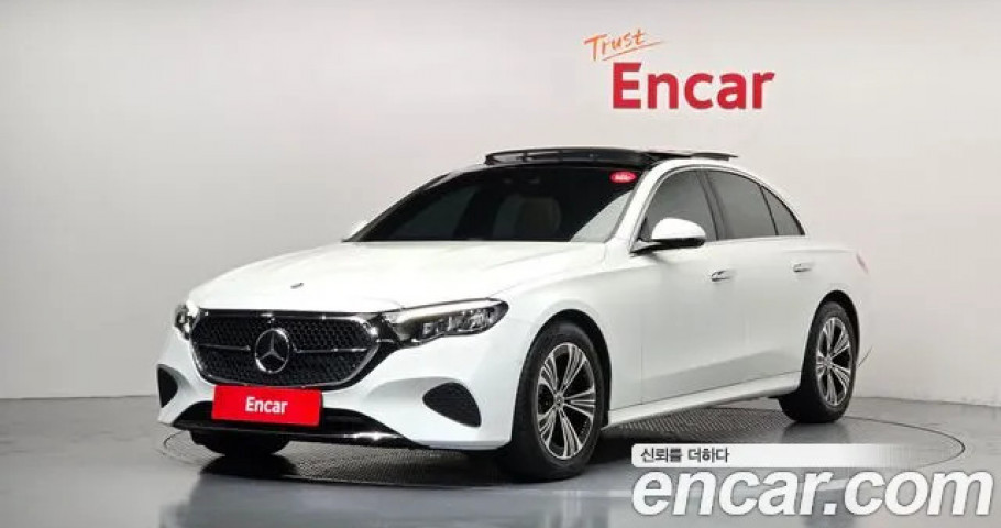 Mercedes-Benz E-Class 