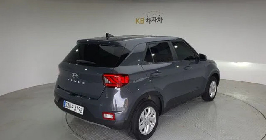 Hyundai Venue 