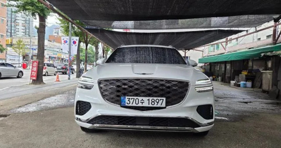 Genesis Gv70 
