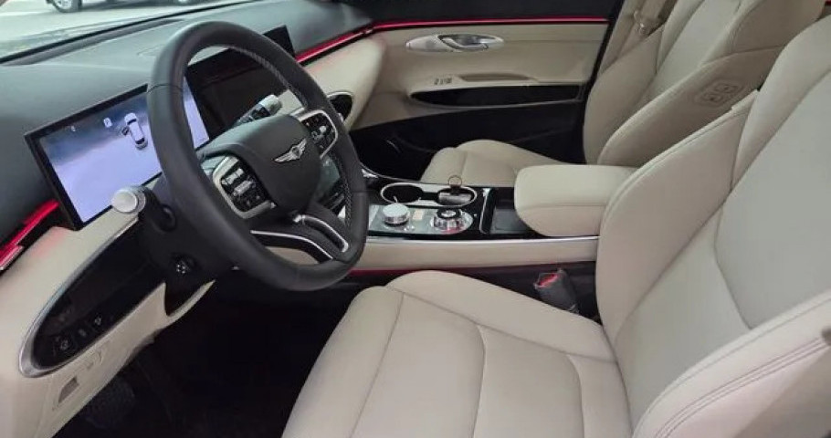 Genesis Gv70 