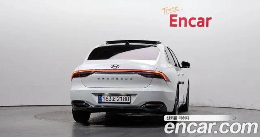 Hyundai Grandeur 