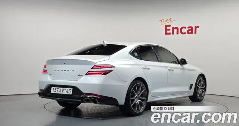 Genesis G70 
