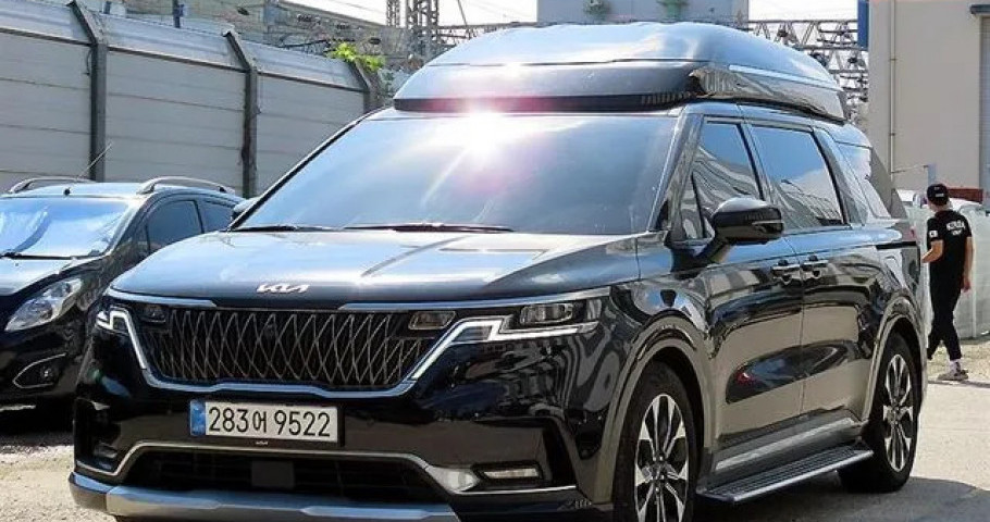 Kia Carnival 
