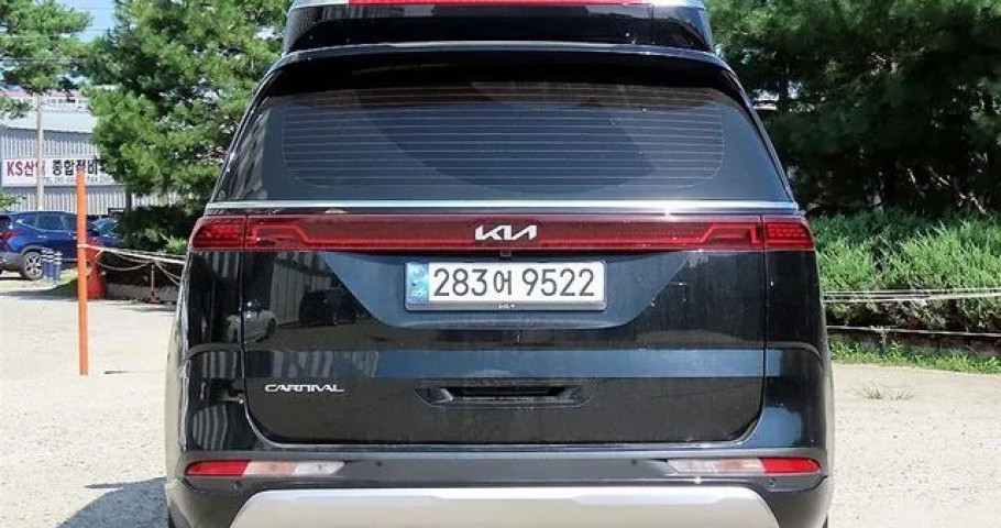 Kia Carnival 