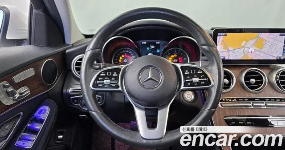 Mercedes-Benz C-Class 