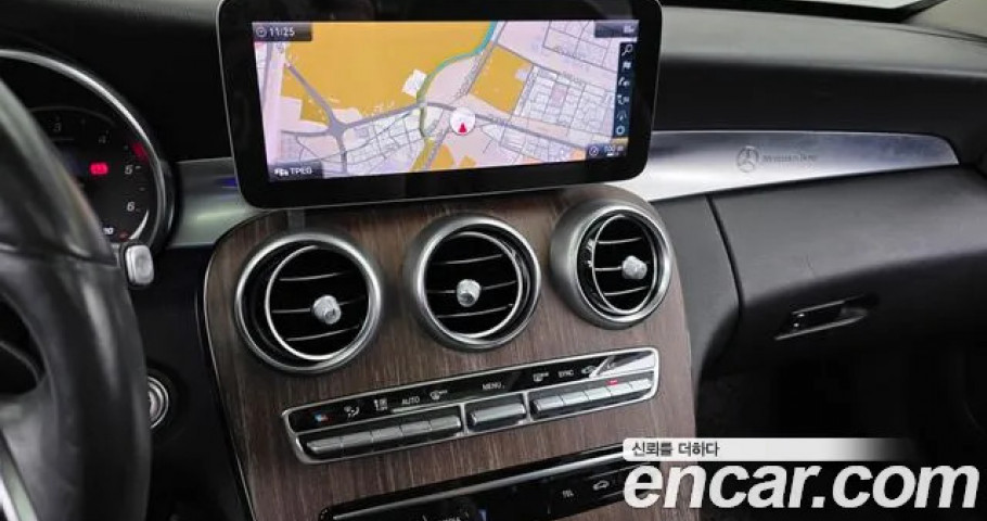 Mercedes-Benz C-Class 