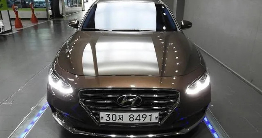 Hyundai Grandeur 
