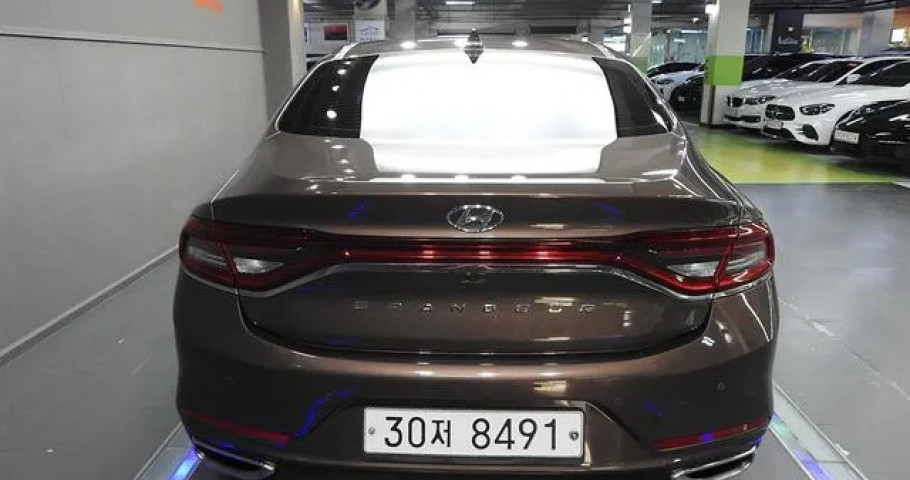 Hyundai Grandeur 