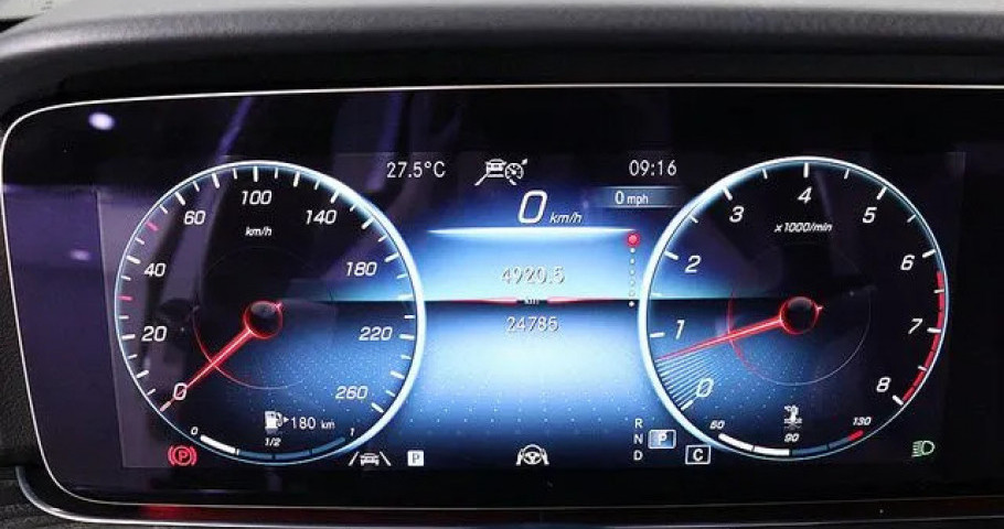 Mercedes-Benz E-Class 