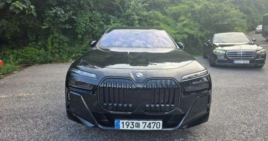 Bmw 7-Series 