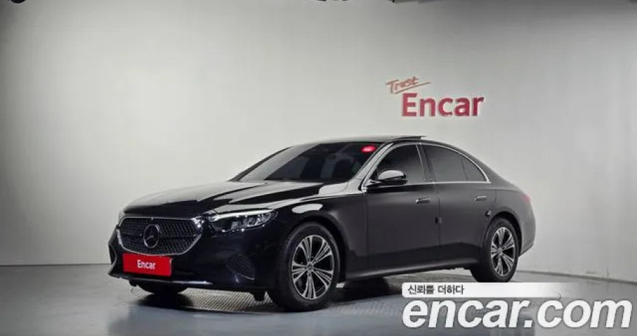 Mercedes-Benz E-Class 