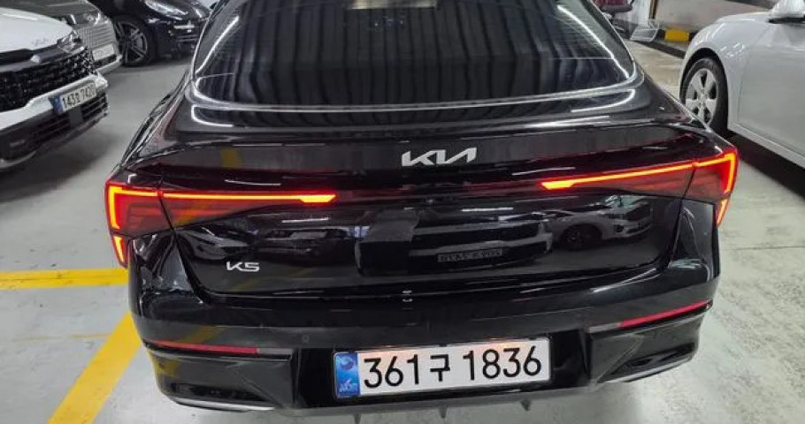 Kia K5 