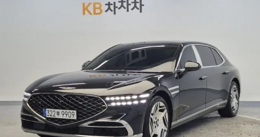 Genesis G90 