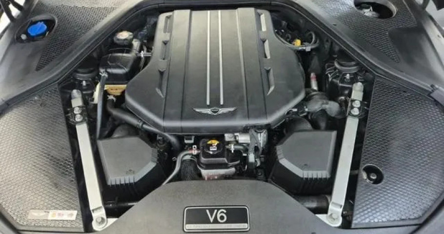 Genesis G90 