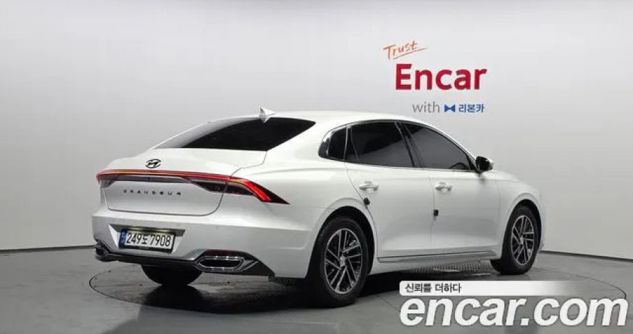 Hyundai Grandeur 