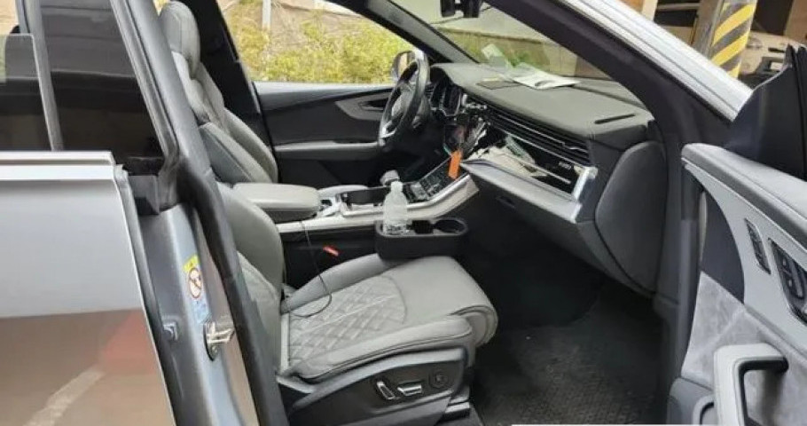 Audi Q8 