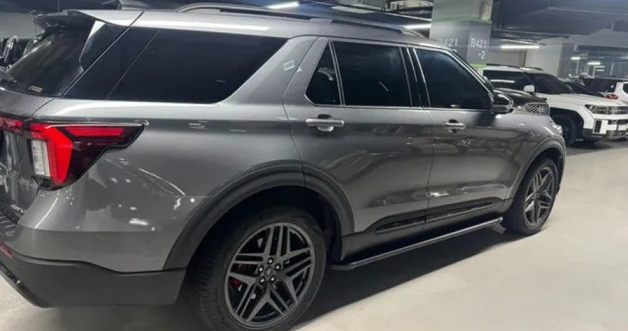 Ford Explorer 