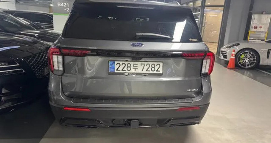Ford Explorer 
