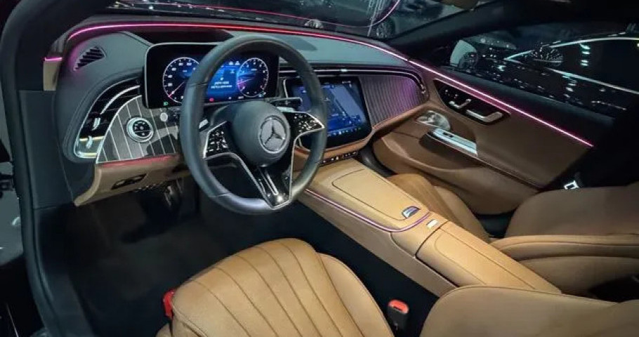 Mercedes-Benz E-Class 