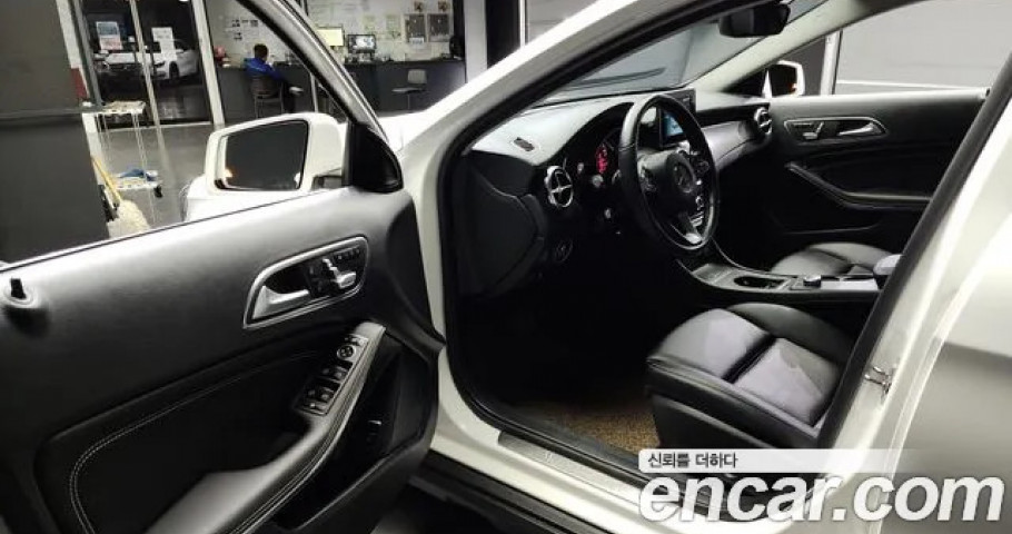 Mercedes-Benz Gla-Class 