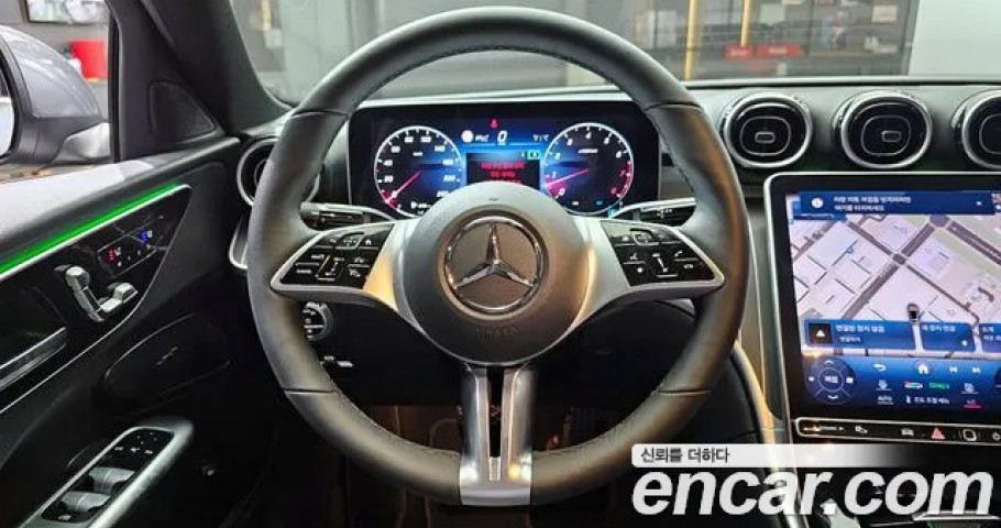 Mercedes-Benz C-Class 