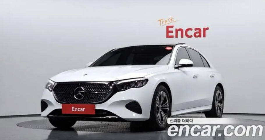 Mercedes-Benz E-Class 